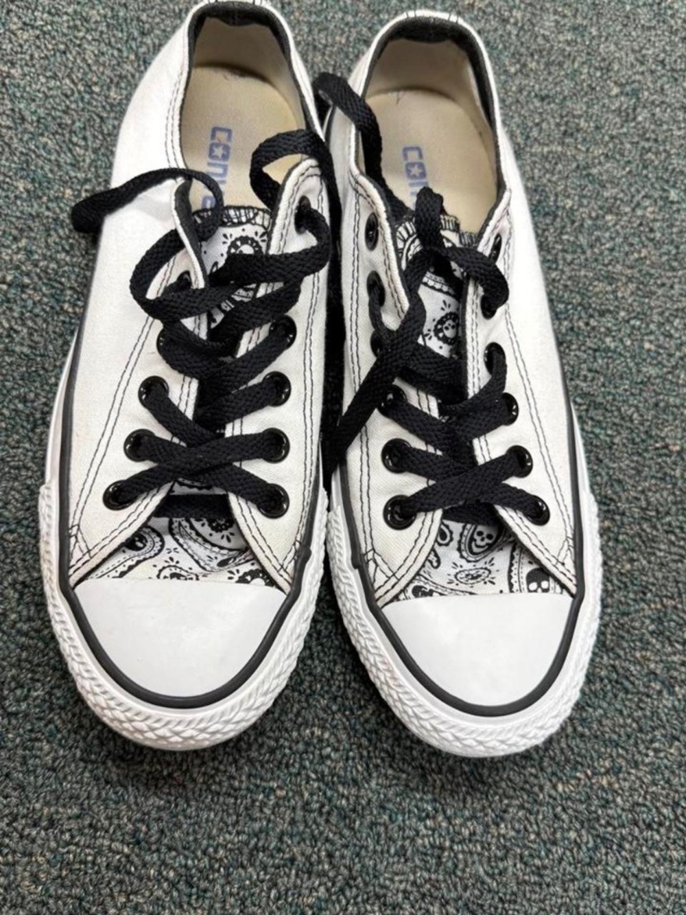 Converse Chuck Taylor All Star white and black paisley skull print low top train